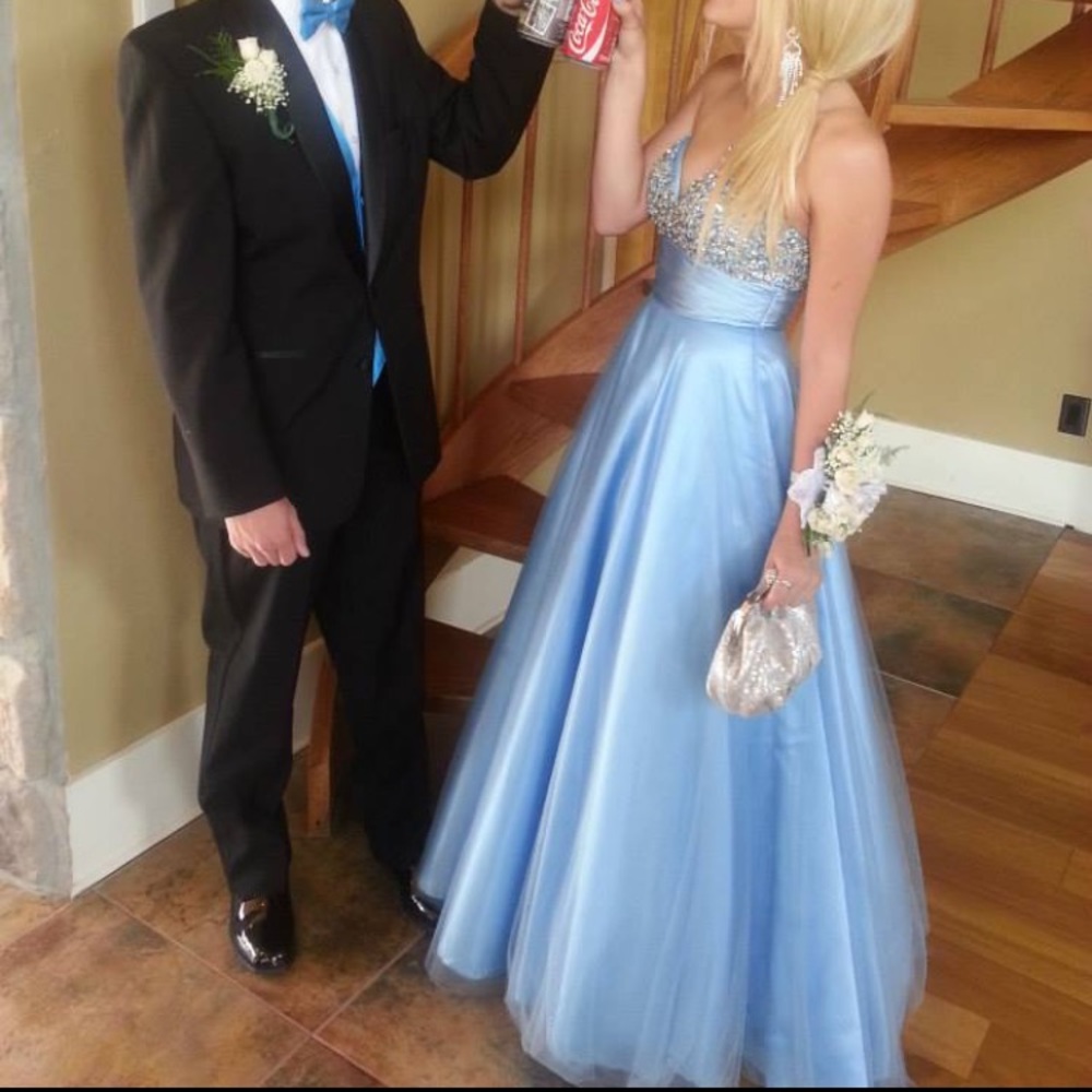 David’s Bridal Blue Strapless Prom Dress